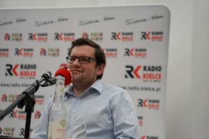 Studio Polityczne. Na zdjęciu: Mateusz Żukowski - Nowoczesna / Karol Żak / Radio Kielce