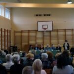 Suchedniów. Spotkanie ws. budowy przejścia i tunelu dla pojazdów / Michał Kita / Radio Kielce