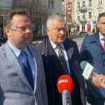 Konferencja SLD. Od lewej: Andrzej Szejna, Jerzy Jaskiernia, Marcin Chłodnicki / Michał Kita / Radio Kielce