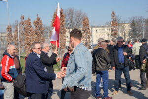 Wyjazd do Warszawy uczestników obchodów 8. rocznicy katastrofy smoleńskiej / Michał Kita / Radio Kielce