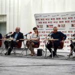 Studio Polityczne. Na zdjęciu: Marek Kwitek - poseł PiS, Lucjan Pietrzczyk - PO, Magdalena Fogiel-Litwinek - Kukiz'15, Paweł Garbuzik - PSL, Kamila Wojda - Nowoczesna / Karol Żak / Radio Kielce