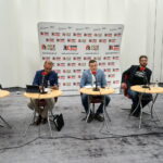 Studio Polityczne Radia Kielce. Od lewej: Krzysztof Słoń - PiS, Krzysztof Sławiński - PO, Karol Kliś - PSL, Maciej Klesyk - Nowoczesna, Magdalena Fogiel-Litwinek - Kukiz '15 / Kamil Król / Radio Kielce