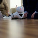 Kielce. Przekazanie do 28 szkół robotów służących do nauki programowania / Marcin Różyc / Radio Kielce