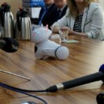 Kielce. Przekazanie do 28 szkół robotów służących do nauki programowania / Marcin Różyc / Radio Kielce