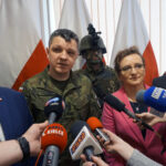 Konferencja prasowa dotycząca przygotowania Wojsk Obrony Terytorialnej w województwie świętokrzyskim / Marcin Różyc / Radio Kielce