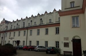 Sandomierz. Elewacja Collegium Gostomianum wymaga remontu / Grażyna Szlęzak - Wójcik / Radio Kielce