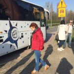 Wyjazd z Sandomierza 50-osobowej grupy osób na uroczystości do Warszawy z okazji 8 rocznicy katastrofy smoleńskiej / Grażyna Szlęzak-Wójcik / Radio Kielce