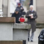 01.04.2018 Kielce. Cmentarz Stary. Kielczanie w Wielkanoc odwiedzają groby bliskich / Jarosław Kubalski / Radio Kielce