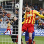 04.04.2018 Kielce. Puchar Polski. Mecz Korona Kielce - Arka Gdynia. Nika Kaczarawa strzela gola / Jarosław Kubalski / Radio Kielce