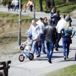 08..04.2018 Kielce. Wiosna. Spacer w parku / Jarosław Kubalski / Radio Kielce