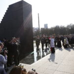 10.04.2018 Warszawa. Odsłonięcie Pomnika Ofiar Tragedii Smoleńskiej / Jarosław Kubalski / Radio Kielce