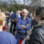 11.04.2018 Kielce. Program Interwencja Radia Kielce. Mieszkańcy nie chcą budowy ulicy dojazdowej do centrum usługowo - handlowego wzdłuż Doliny SIlnicy i ulicy Sabinówek / Radio Kielce