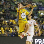 11.04.201811.04.2018 Kielce. Piłka ręczna. Puchar Polski. Mecz PGE Vive Kielce - Górnik Zabrze. Alex Dujszebajew / Jarosław Kubalski / Radio Kielce