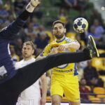 11.04.201811.04.2018 Kielce. Piłka ręczna. Puchar Polski. Mecz PGE Vive Kielce - Górnik Zabrze. Blaz Janc / Jarosław Kubalski / Radio Kielce