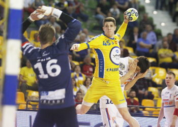 11.04.201811.04.2018 Kielce. Piłka ręczna. Puchar Polski. Mecz PGE Vive Kielce - Górnik Zabrze. Darko Djukic / Jarosław Kubalski / Radio Kielce