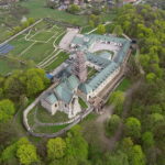 16.04.2018 Kielce. Karczówka. Klasztor. remont wieży / Jarosław Kubalski / Radio Kielce