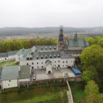 16.04.2018 Kielce. Karczówka. Klasztor. remont wieży / Jarosław Kubalski / Radio Kielce