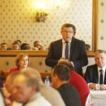 21.04.2018 Opatów. Poseł do Parlamentu Europejskiego Zbigniew Kuźmiuk spotkał się z mieszkańcami miasta / Jarosław Kubalski / Radio Kielce