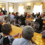 21.04.2018 Opatów. Poseł do Parlamentu Europejskiego Zbigniew Kuźmiuk spotkał się z mieszkańcami miasta / Jarosław Kubalski / Radio Kielce