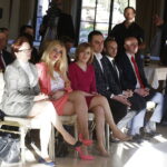 22.04.2018 Mniów. Minister Rolnictwa i Rozwoju Wsi Krzysztof Jurgiel spotkał się z mieszkańcami / Jarosław Kubalski / Radio Kielce