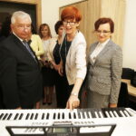 22.04.2018 Starachowice. Minister resortu Rodziny, Pracy i Polityki Społecznej Elżbieta Rafalska odwiedziła środowiskowy dom samopomocy przy ulicy Batalionów Chłopskich / Jarosław Kubalski / Radio Kielce