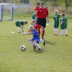 24.04.2018 Ćmińsk. Turniej piłki nożnej „Z podwórka na stadion o Puchar Tymbarku”. Mecz Hetmanik Włoszczowa - Neptun Końskie / Jarosław Kubalski / Radio Kielce