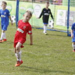 24.04.2018 Ćmińsk. Turniej piłki nożnej „Z podwórka na stadion o Puchar Tymbarku”. Mecz Hetmanik Włoszczowa - Neptun Końskie / Jarosław Kubalski / Radio Kielce