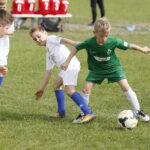 24.04.2018 Ćmińsk. Turniej piłki nożnej „Z podwórka na stadion o Puchar Tymbarku”. Mecz AMO Kielce -FA Jędrzejów / Jarosław Kubalski / Radio Kielce