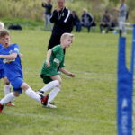 24.04.2018 Ćmińsk. Turniej piłki nożnej „Z podwórka na stadion o Puchar Tymbarku”. Mecz AMO Kielce - Hetmanik Włoszczowa / Jarosław Kubalski / Radio Kielce