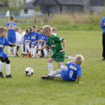 24.04.2018 Ćmińsk. Turniej piłki nożnej „Z podwórka na stadion o Puchar Tymbarku”. Mecz AMO Kielce - Hetmanik Włoszczowa / Jarosław Kubalski / Radio Kielce