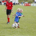 24.04.2018 Ćmińsk. Turniej piłki nożnej „Z podwórka na stadion o Puchar Tymbarku”. Mecz AMO Kielce - Hetmanik Włoszczowa / Jarosław Kubalski / Radio Kielce