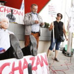 25.04.2018 Kielce. Protest pod UW przeciwko powołaniu prof. Bogdana Chazana na świętokrzyskiego konsultanta ds. ginekologii i położnictwa / Jarosław Kubalski / Radio Kielce