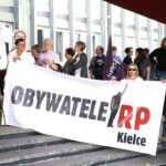 25.04.2018 Kielce. Protest pod UW przeciwko powołaniu prof. Bogdana Chazana na świętokrzyskiego konsultanta ds. ginekologii i położnictwa / Jarosław Kubalski / Radio Kielce