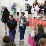 25.04.2018 Kielce. Targi pracy w hali Targów Kielce / Jarosław Kubalski / Radio Kielce