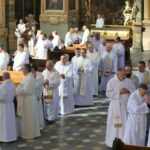 Jubileusz Kapłanów zorganizowany z okazji 200-lecia diecezji sandomierskiej. Mszy świętej w bazylice katedralnej przewodniczył biskup ordynariusz Krzysztof Nitkiewicz / Grażyna Szlęzak-Wójcik / Radio Kielce