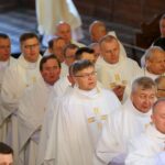 Jubileusz Kapłanów zorganizowany z okazji 200-lecia diecezji sandomierskiej. Mszy świętej w bazylice katedralnej przewodniczył biskup ordynariusz Krzysztof Nitkiewicz / Grażyna Szlęzak-Wójcik / Radio Kielce