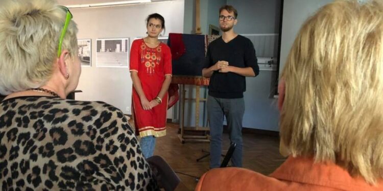 Ostrowiec. Spotkanie o Indiach / Anna Głąb / Radio Kielce