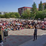 Piknik Patriotyczny w Szkole Podstawowej nr 32. Hasło pikniku "Biel i Czerwień" / Mateusz Kaczmarczyk / Radio Kielce