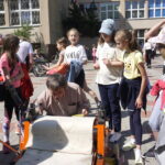 Piknik Patriotyczny w Szkole Podstawowej nr 32. Hasło pikniku "Biel i Czerwień" / Mateusz Kaczmarczyk / Radio Kielce