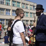 Piknik Patriotyczny w Szkole Podstawowej nr 32. Hasło pikniku "Biel i Czerwień" / Mateusz Kaczmarczyk / Radio Kielce