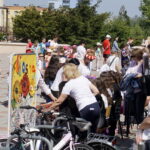 Piknik Patriotyczny w Szkole Podstawowej nr 32. Hasło pikniku "Biel i Czerwień" / Mateusz Kaczmarczyk / Radio Kielce