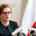 Konferencja nt. funduszy przyznanych dla województwa świętokrzyskiego w ramach rządowego programu wsparcia lokalnej infrastruktury drogowej. Na zdjeciu: Agata Wojtyszek - wojewoda świętokrzyski / Marzena Mąkosa / Radio Kielce