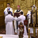 Rocznica katastrofy smoleńskiej. Na zdjęciu: biskup Jan Piotrowski / Marzena Mąkosa / Radio Kielce