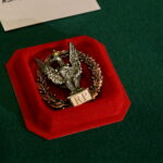 Wręczenie aktów mianowania na wyższe stopnie wojskowe oraz wręczenie medali „Za zasługi dla Obronności Kraju” dla weteranów walk z II wojny światowej. / Marzena Mąkosa / Radio Kielce