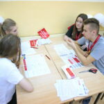 Akcja rejestracji potencjalnych dawców szpiku kostnego i Tydzień Promocji Zdrowia w IV LO / Marzena Mąkosa / Radio Kielce