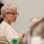 Konferencja "Innowacje w onkologii" na Wydziale Lekarskim i Nauk o Zdrowiu UJK. Mirosława Tekiel - psycholog kliniczny pracujący w ŚCO / Marzena Mąkosa / Radio Kielce