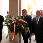 Spotkanie mieszkańców z wiceministrem obrony narodowej. Wojciech Skurkiewicz - wiceminister Obrony Narodowej i Krzysztof Lipiec - poseł PiS  / Marzena Mąkosa / Radio Kielce