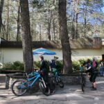 Turyści w Jaskini Raj / Marzena Mąkosa / Radio Kielce