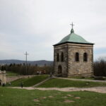 Turyści na Świętym Krzyżu / Marzena Mąkosa / Radio Kielce