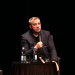 Wojciech Sumliński w KCK-u. Spotkanie z czytelnikami. Na zdjęciu: Wojciech Sumliński - dziennikarz śledczy / Marzena Mąkosa / Radio Kielce